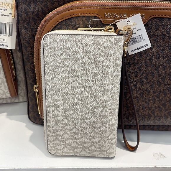 Michael Kors MK Signature Large Flat Multi-Function Phone Case Wallet Wristlet - Picture 5 of 16